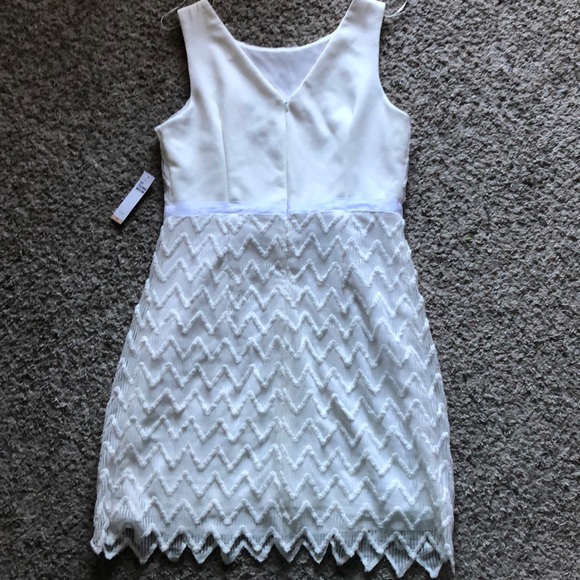 DR Collection - Picture 2 of 2